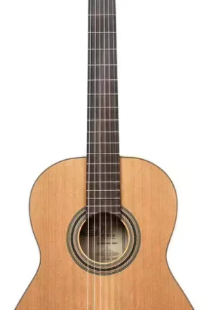Satisfait ou remboursé - Ortega Traditional 4/4 + Pro Gig Bag