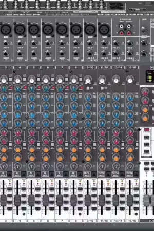 Offre spéciale | Behringer Xenyx X2442USB
