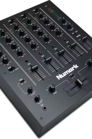 Numark M6USB - Disponible maintenant