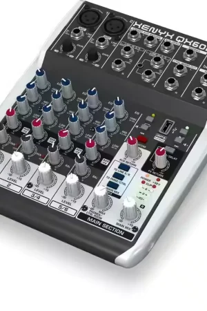 Très apprécié des clients | Behringer Xenyx QX602MP3