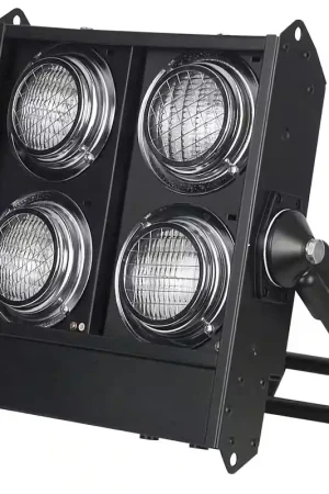 Showtec Stage Blinder 4 DMX - Achetez dès maintenant