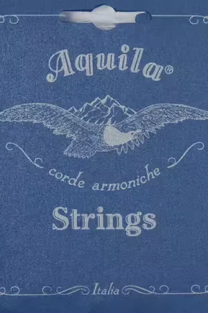 Offre | Aquila Orchestra Jeu Guilele Accord en Mi Aigu (43cm) EADGBE